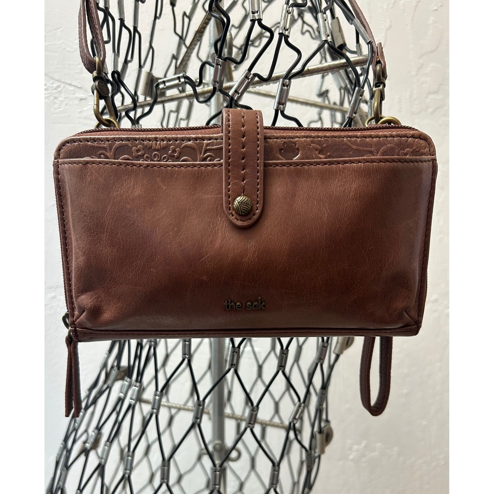 The Sak Iris Brown Leather Crossbody Wallet Wristlet Floral Embossed Bag